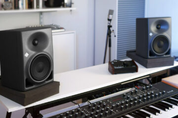 Neumann KH 120 studio monitor-main pic